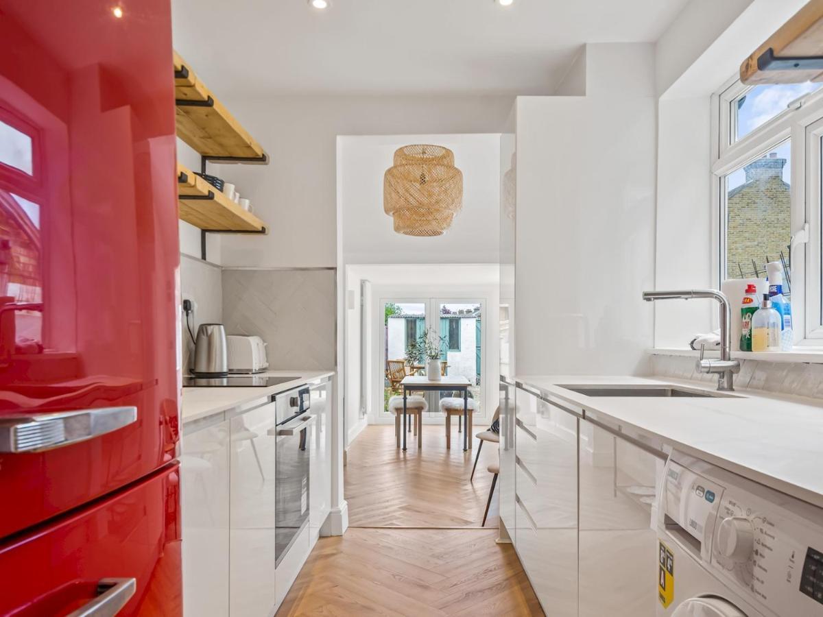 Pass The Keys 3 Bed Scandi Heaven Minutes From The Beach Уитстабл Экстерьер фото
