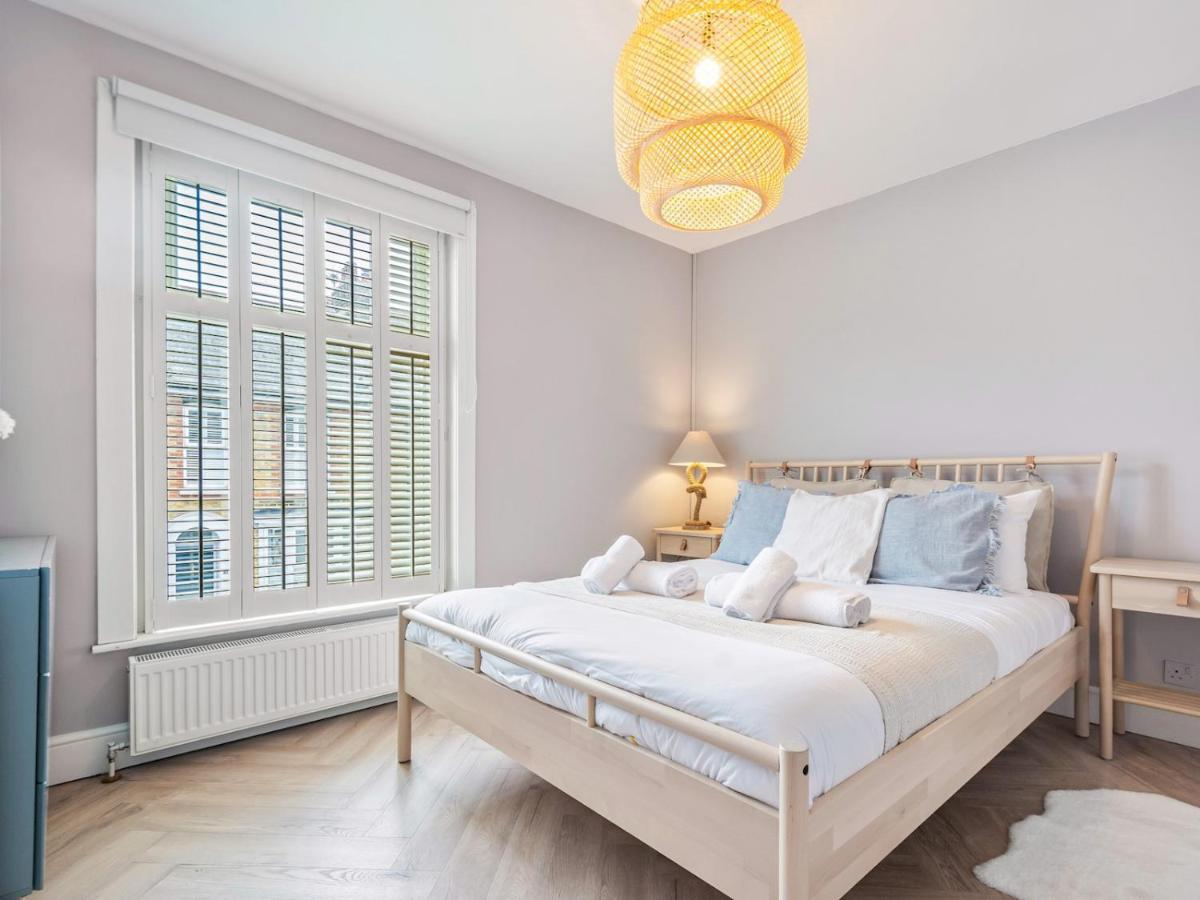 Pass The Keys 3 Bed Scandi Heaven Minutes From The Beach Уитстабл Экстерьер фото