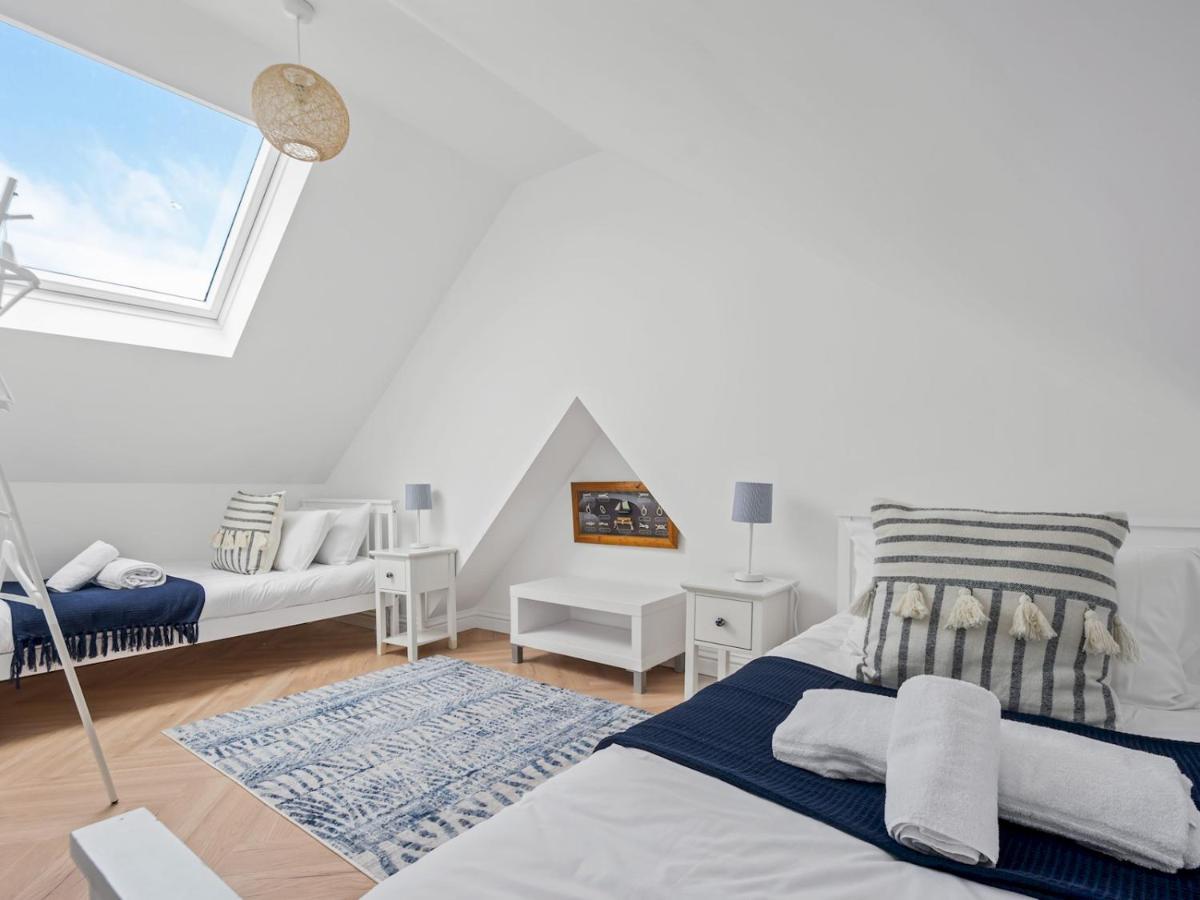 Pass The Keys 3 Bed Scandi Heaven Minutes From The Beach Уитстабл Экстерьер фото